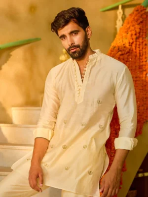 Kunwar Off White Embroidered Chanderi Kurta