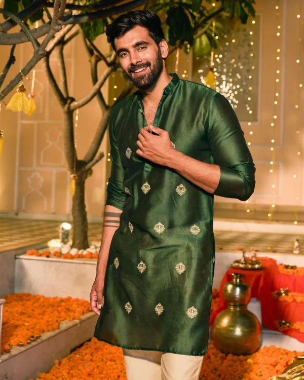 Devrat Dark Green Embroidered Chanderi Kurta