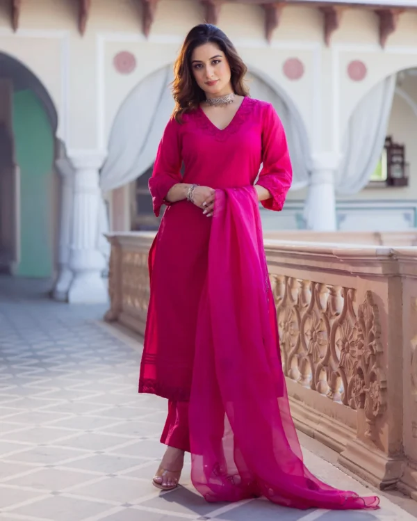Hanya Magenta Embroidered Chanderi Suit Set