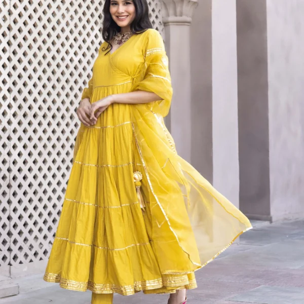 Dahabi Gotapatti Cotton Suit Set