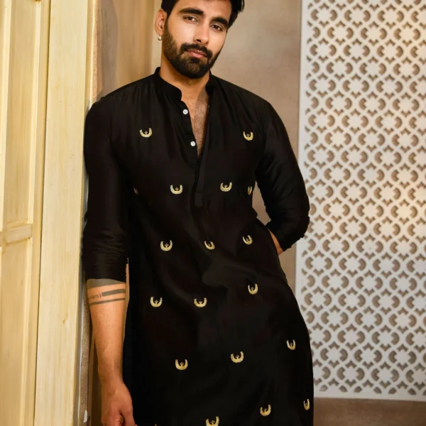 Prithvi Black Embroidered Chanderi Kurta