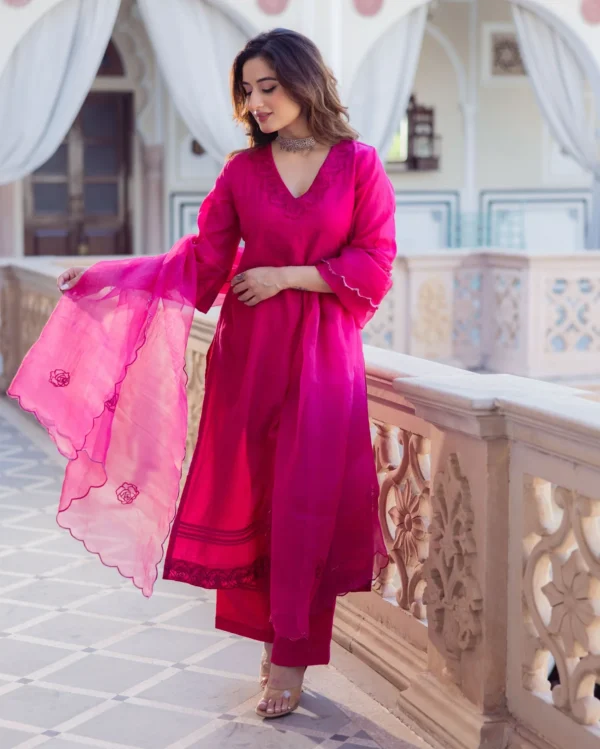 Hanya Magenta Embroidered Chanderi Suit Set